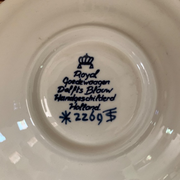 Vintage Delft Royal Goedewaagen Hand Painted Blue Demitasse Cup & Saucer Holland - Picture 4 of 4